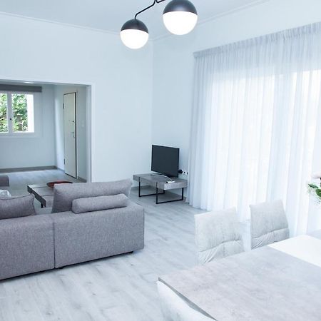 Sunny And Minimal Apt In Glyfada With 3 Bdrm 雅典 外观 照片