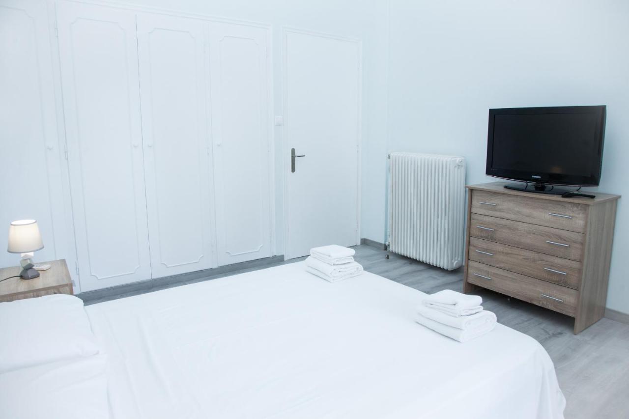 Sunny And Minimal Apt In Glyfada With 3 Bdrm 雅典 外观 照片