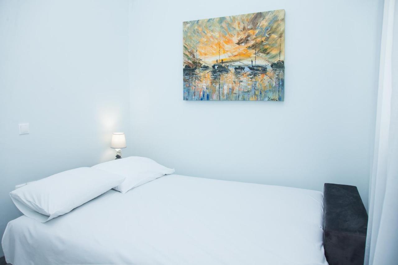Sunny And Minimal Apt In Glyfada With 3 Bdrm 雅典 外观 照片