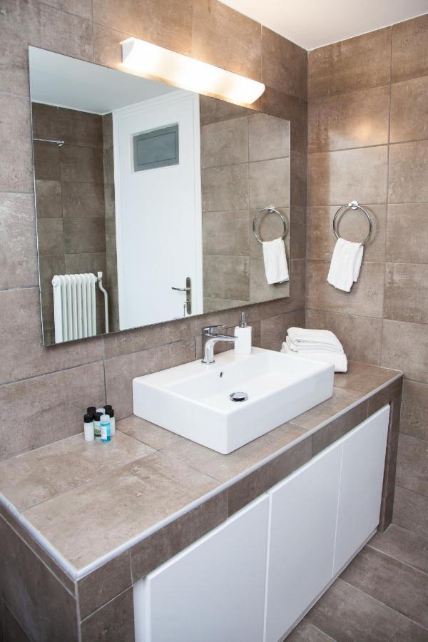 Sunny And Minimal Apt In Glyfada With 3 Bdrm 雅典 外观 照片